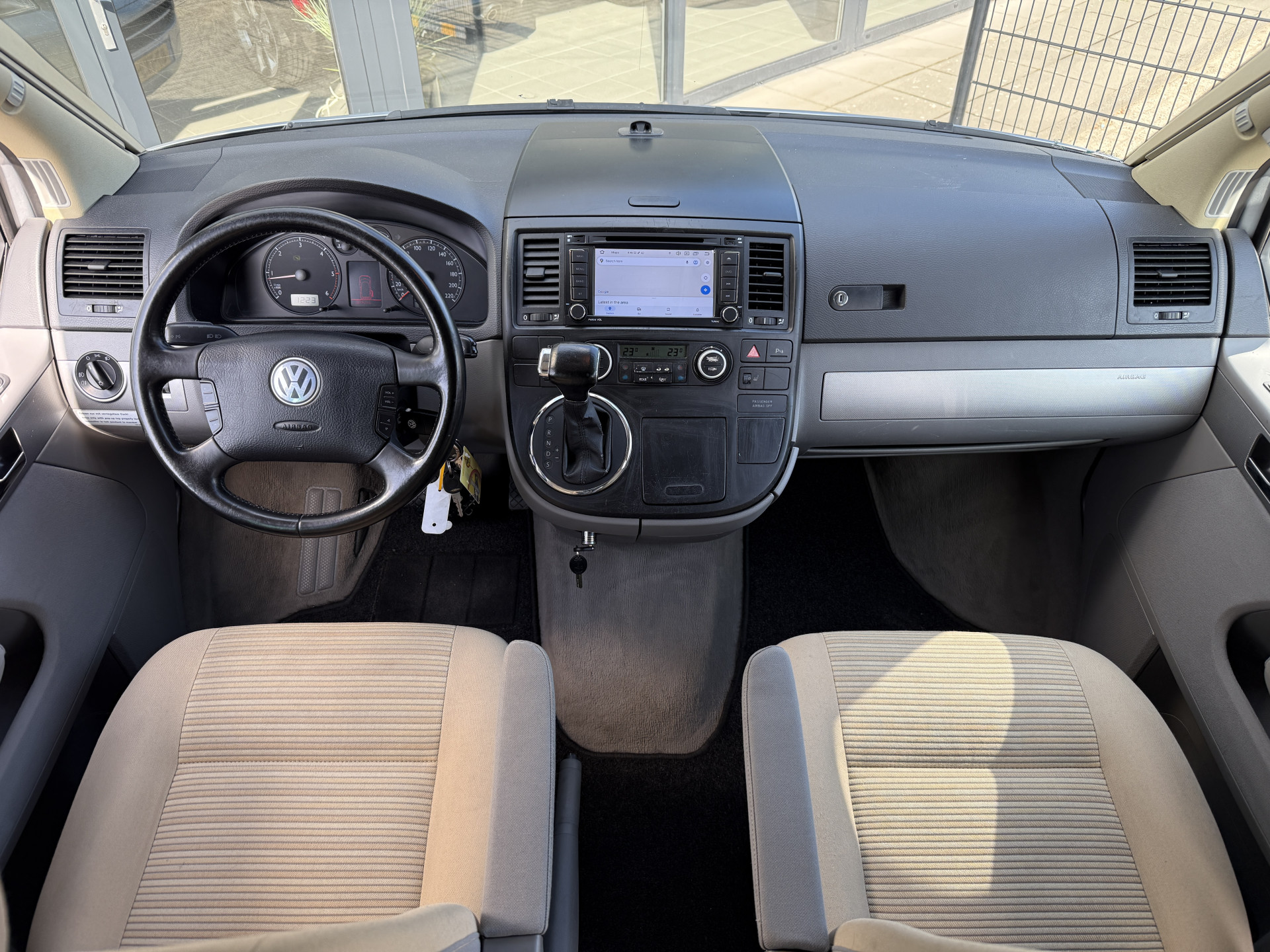 Volkswagen  California 2.5 TDI 131PK AUT / Elektr.Hefak / Clima / Navi 47508461-16.jpg | Korf Auto