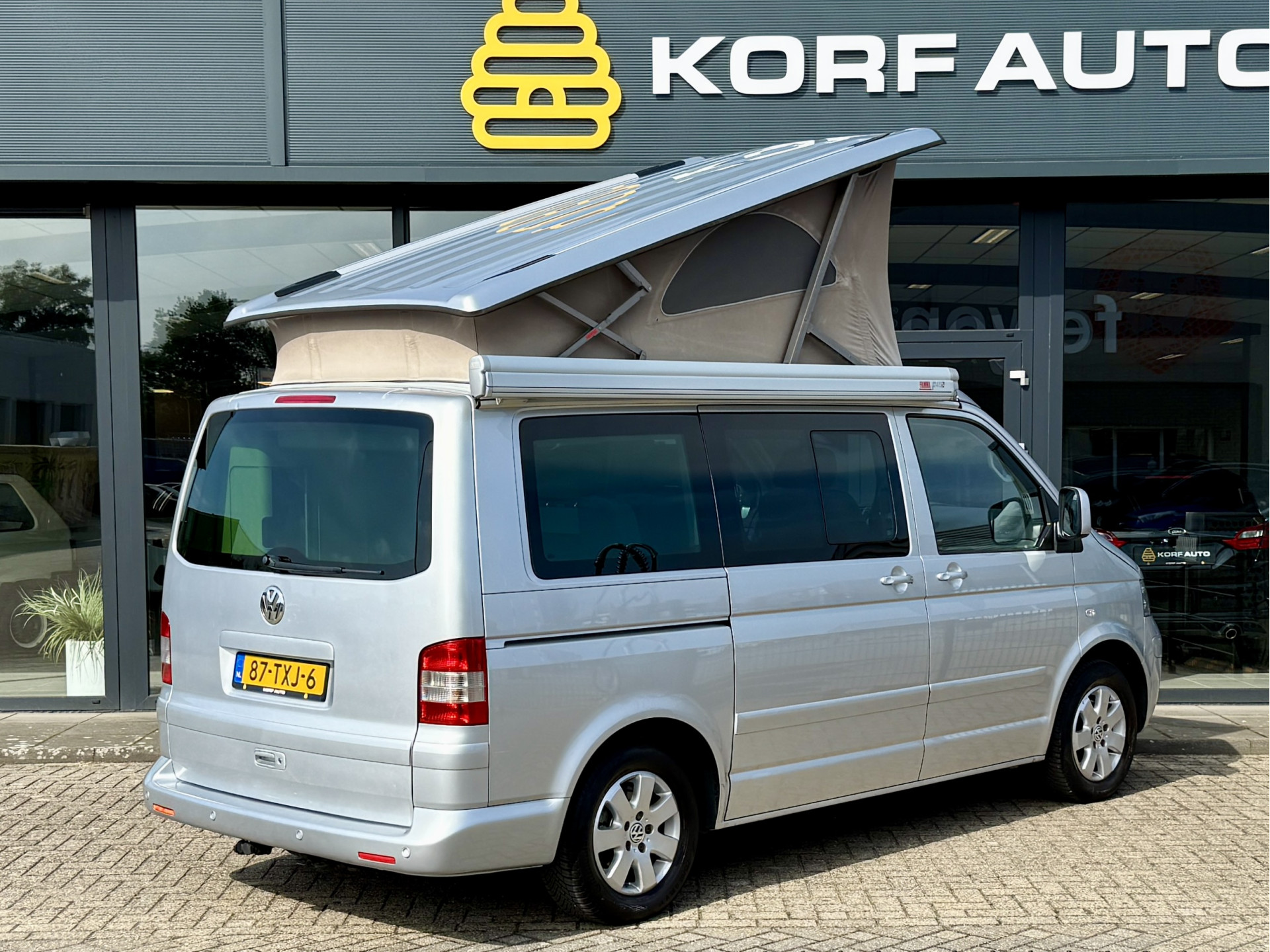 Volkswagen  California 2.5 TDI 131PK AUT / Elektr.Hefak / Clima / Navi 47508461-26.jpg | Korf Auto