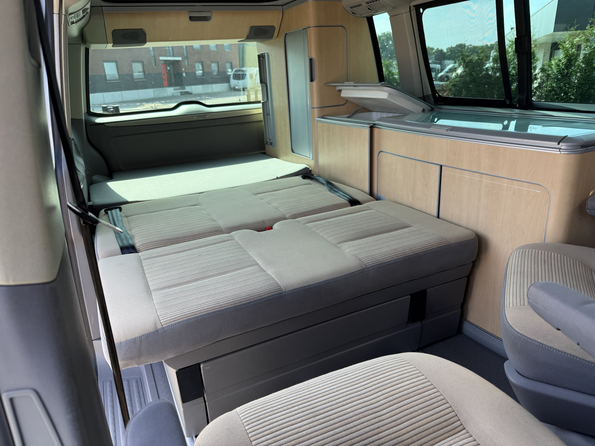 Volkswagen  California 2.5 TDI 131PK AUT / Elektr.Hefak / Clima / Navi 47508461-9.jpg | Korf Auto