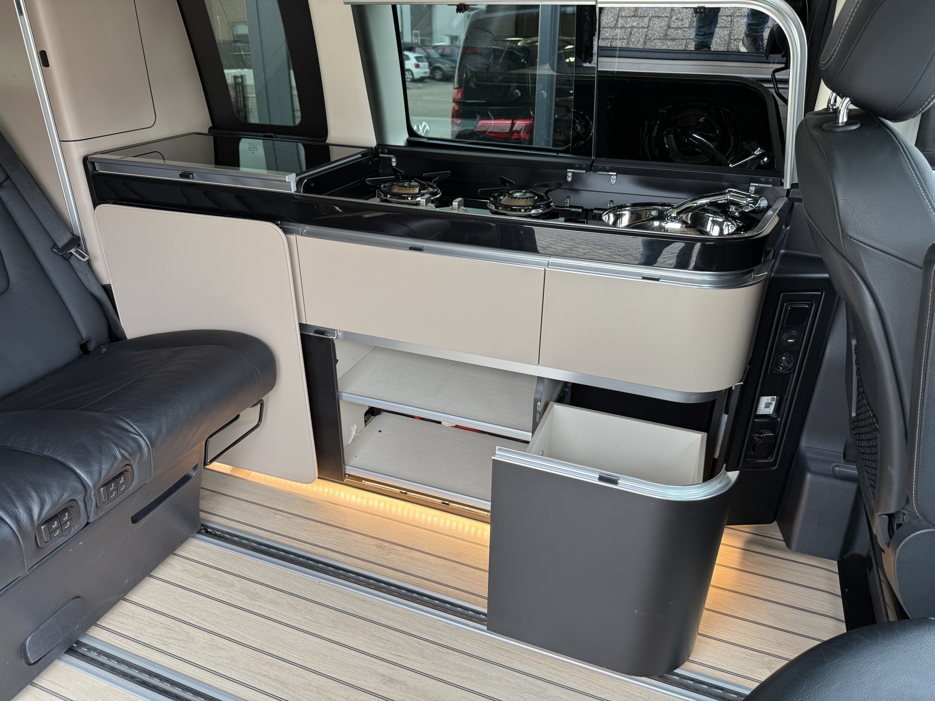 Mercedes-Benz  V-klasse 250d Marco Polo Westfalia AMG Edition / 360*Camera / Elektr. hefdak 48593057-17.jpg | Korf Auto