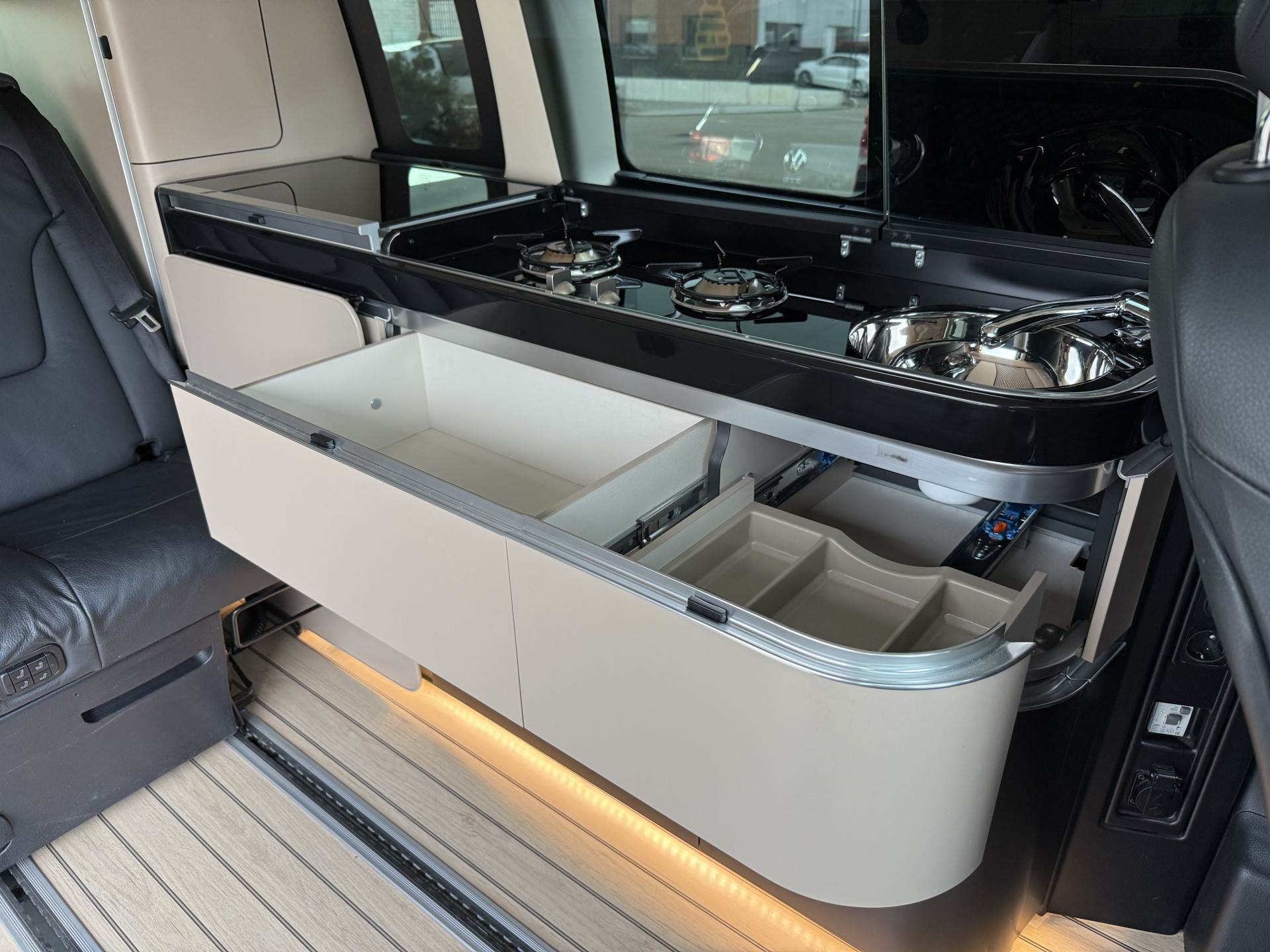 Mercedes-Benz  V-klasse 250d Marco Polo Westfalia AMG Edition / 360*Camera / Elektr. hefdak 48593057-18.jpg | Korf Auto