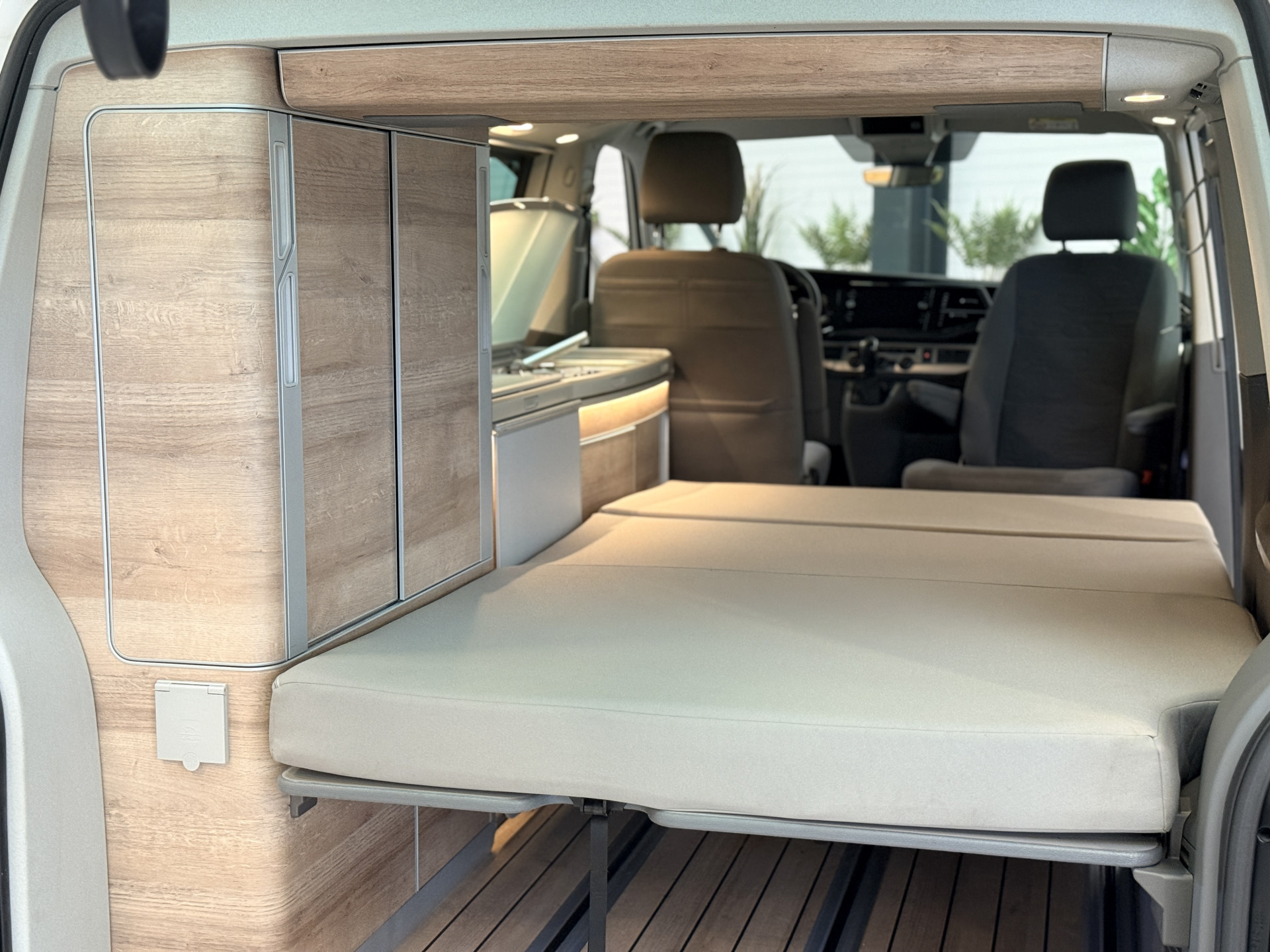 Volkswagen  California T6.1 Ocean 150PK DSG / VERKOCHT 49956965-23.jpg | Korf Auto