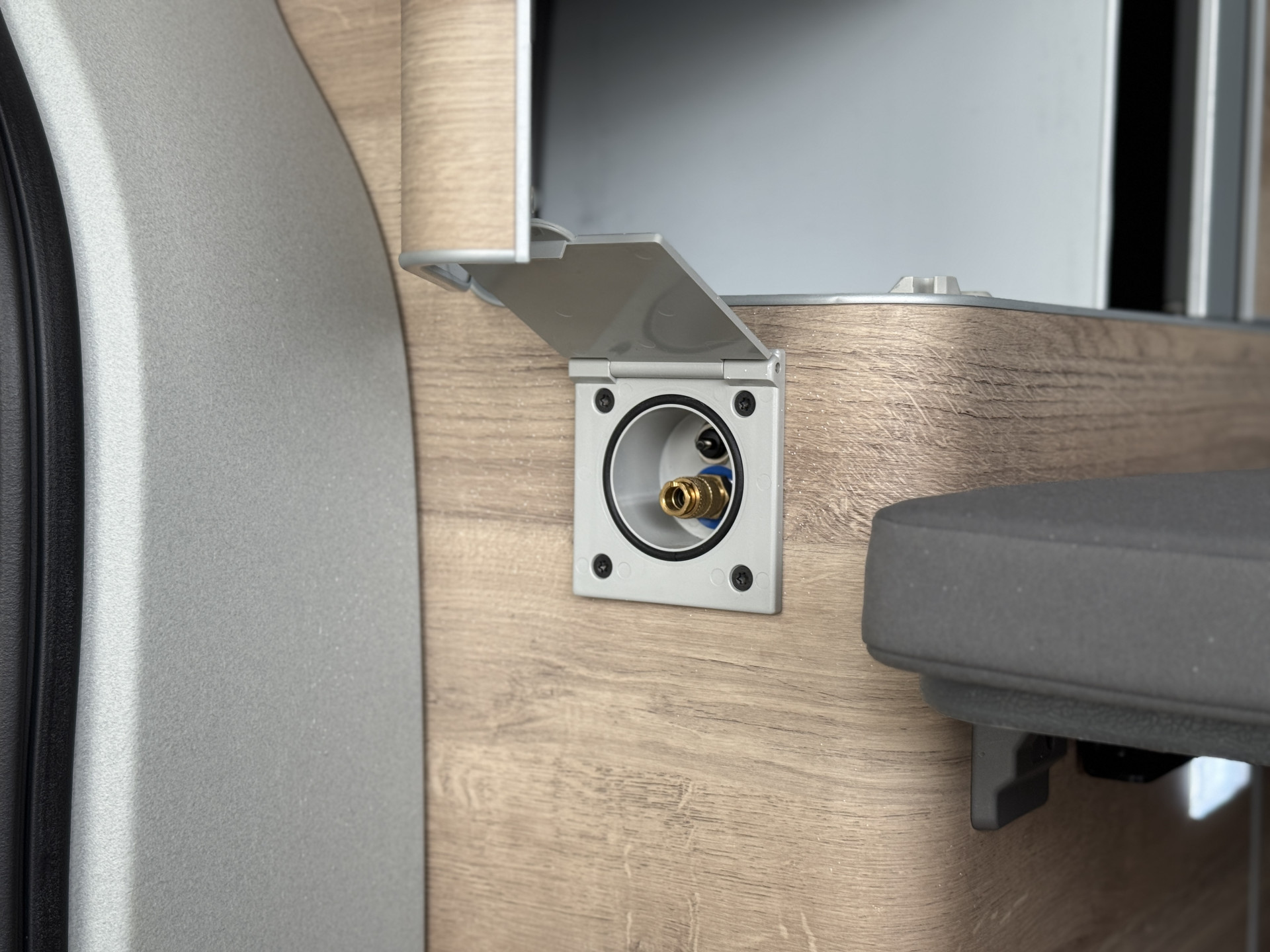 Volkswagen  California T6.1 Ocean 150PK DSG / VERKOCHT 49956965-25.jpg | Korf Auto