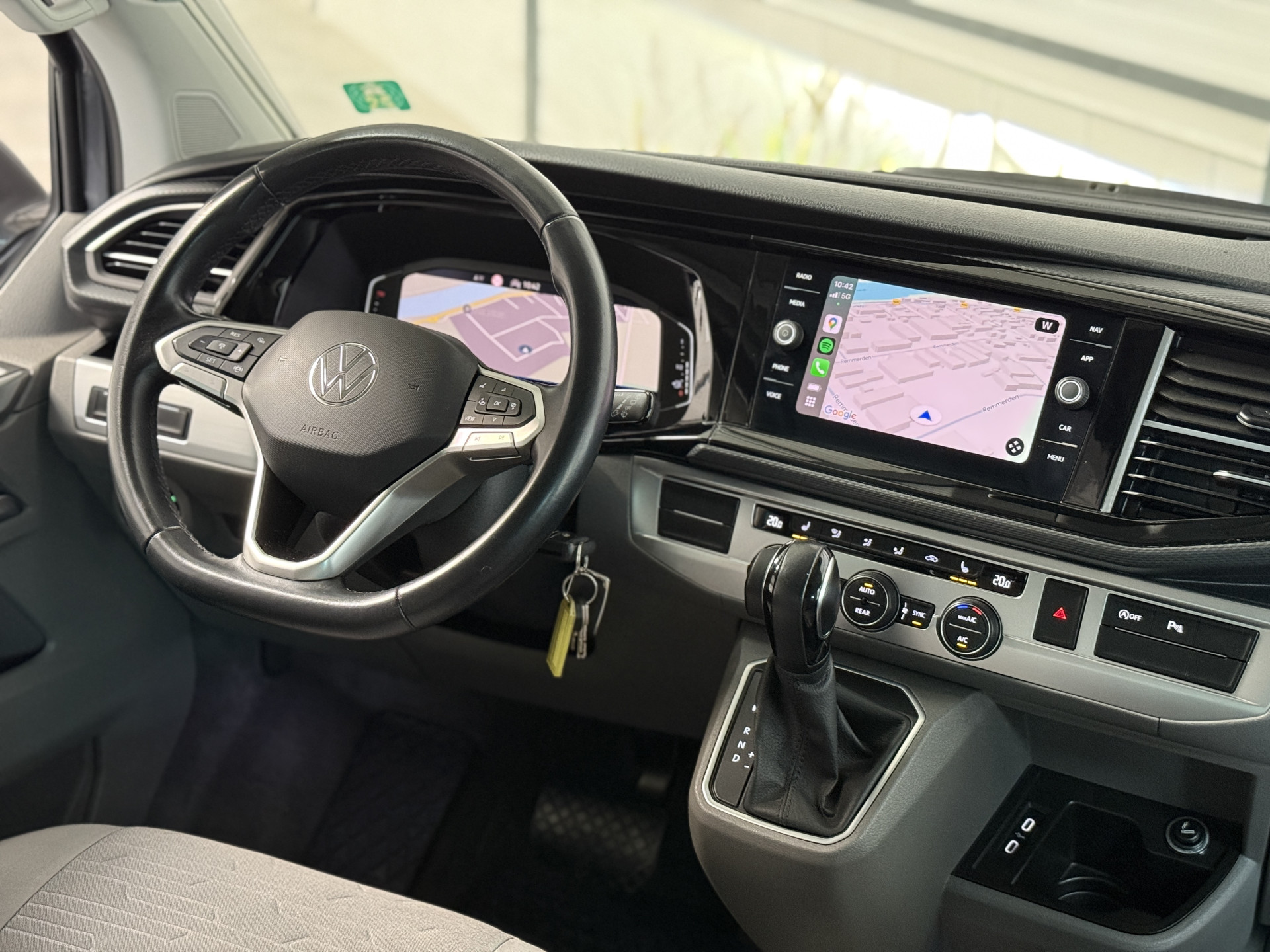 Volkswagen  California T6.1 Ocean 150PK DSG / VERKOCHT 49956965-3.jpg | Korf Auto