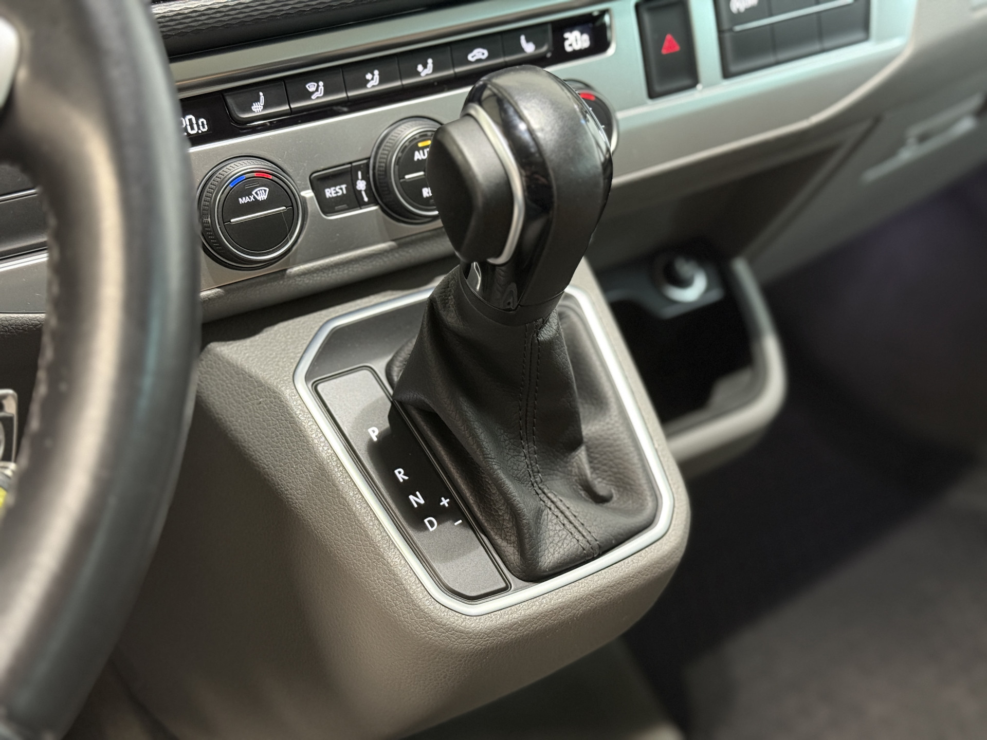 Volkswagen  California T6.1 Ocean 150PK DSG / VERKOCHT 49956965-6.jpg | Korf Auto