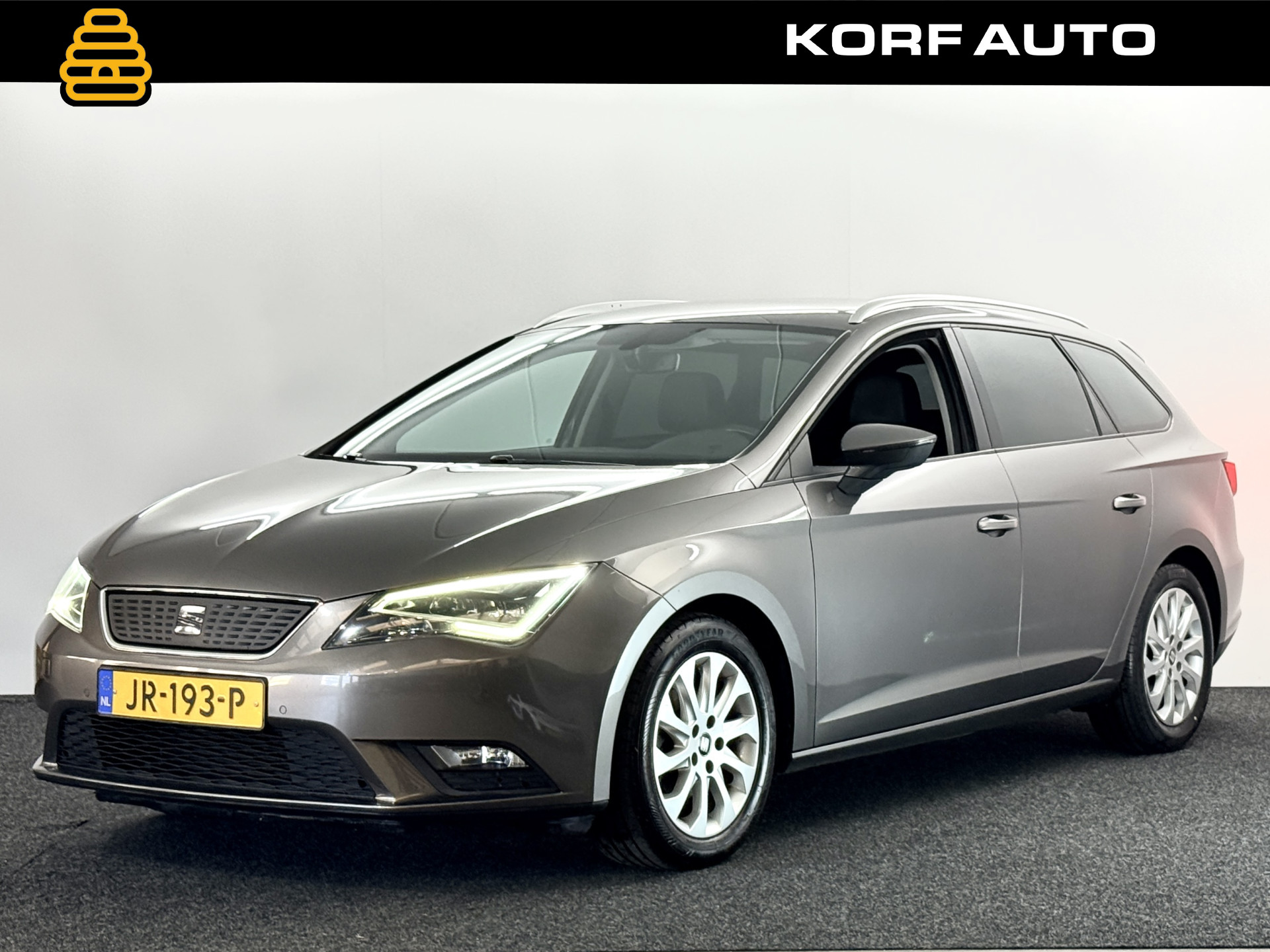 SEAT Leon ST 1.0 EcoTSI Style / Camera / Elektr.stoel / Navi 49964716-0.jpg | Korf Auto