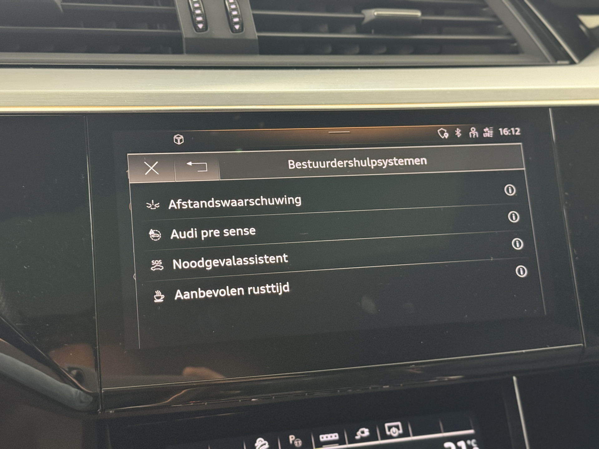 Audi e-tron 55 quattro S edition 95 kWh / VERKOCHT 50610338-19.jpg | Korf Auto