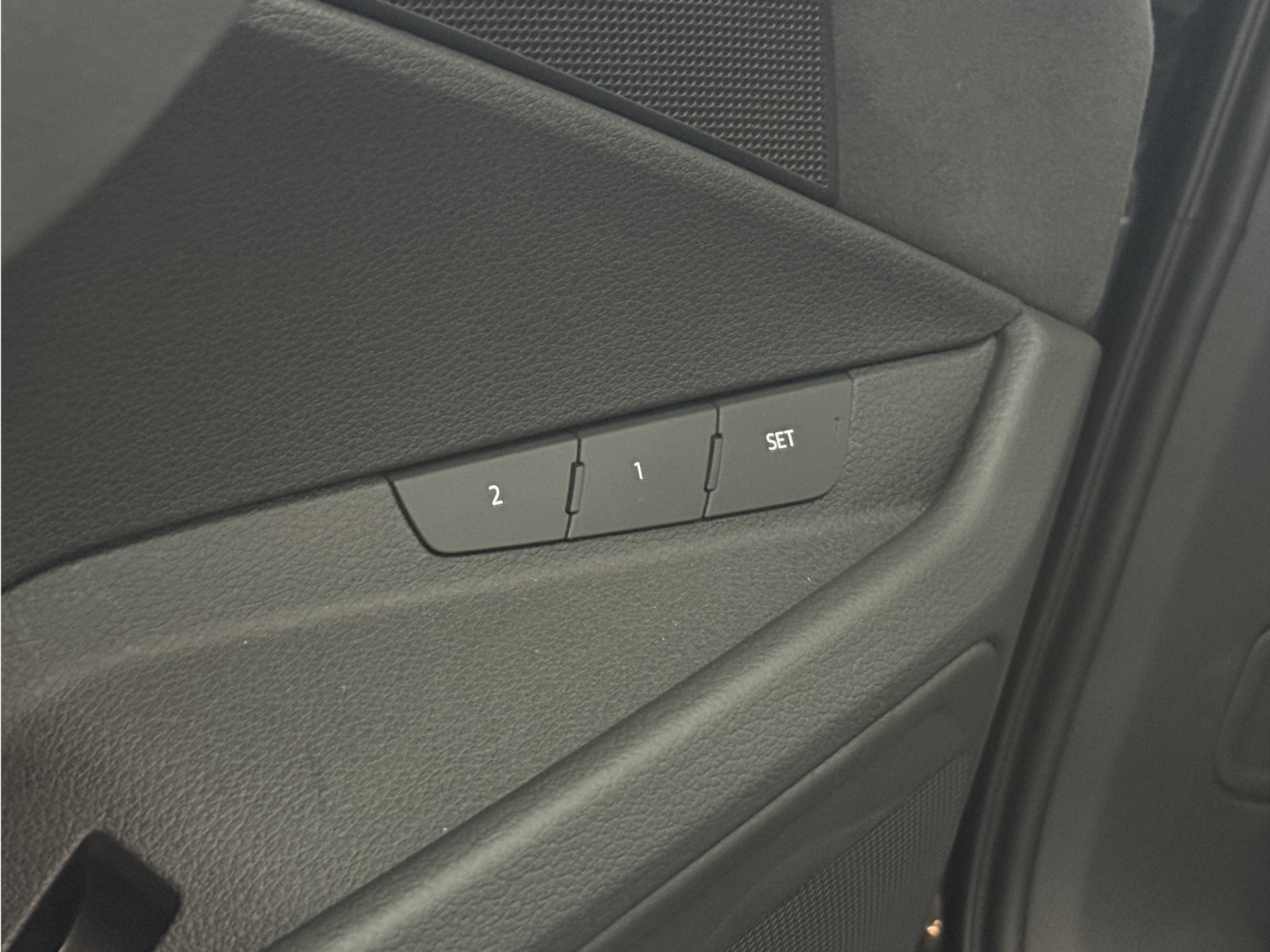 Audi e-tron 55 quattro S edition 95 kWh / VERKOCHT 50610338-23.jpg | Korf Auto