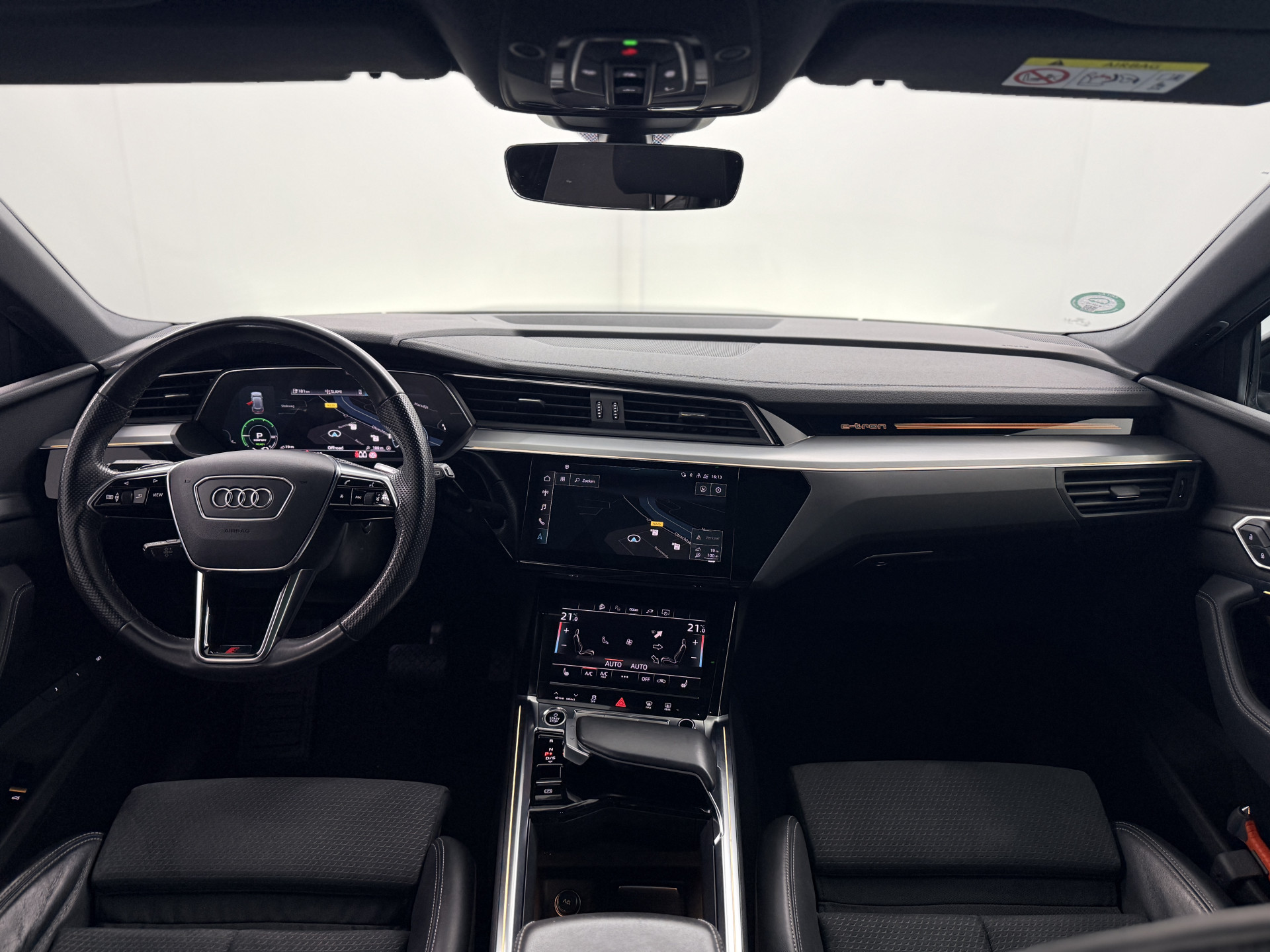 Audi e-tron 55 quattro S edition 95 kWh / VERKOCHT 50610338-32.jpg | Korf Auto