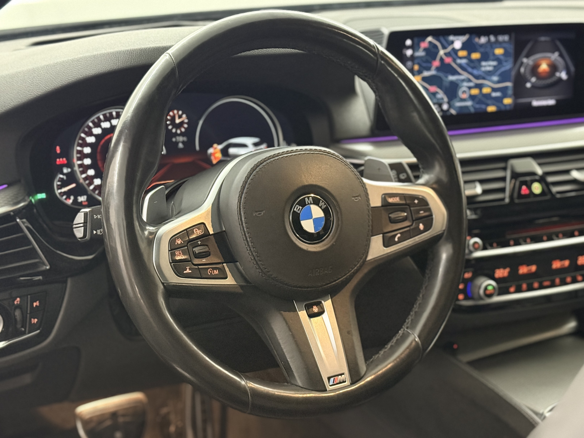 BMW 5 Serie Touring 530i High Ex. M-sport / VERKOCHT 50704034-17.jpg | Korf Auto