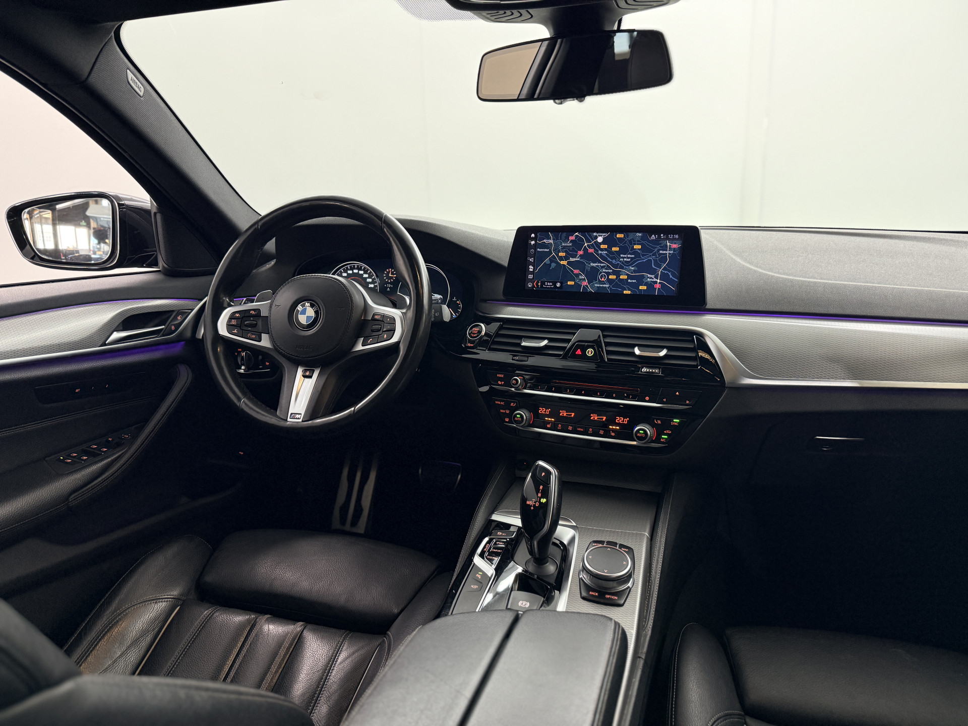 BMW 5 Serie Touring 530i High Ex. M-sport / VERKOCHT 50704034-2.jpg | Korf Auto