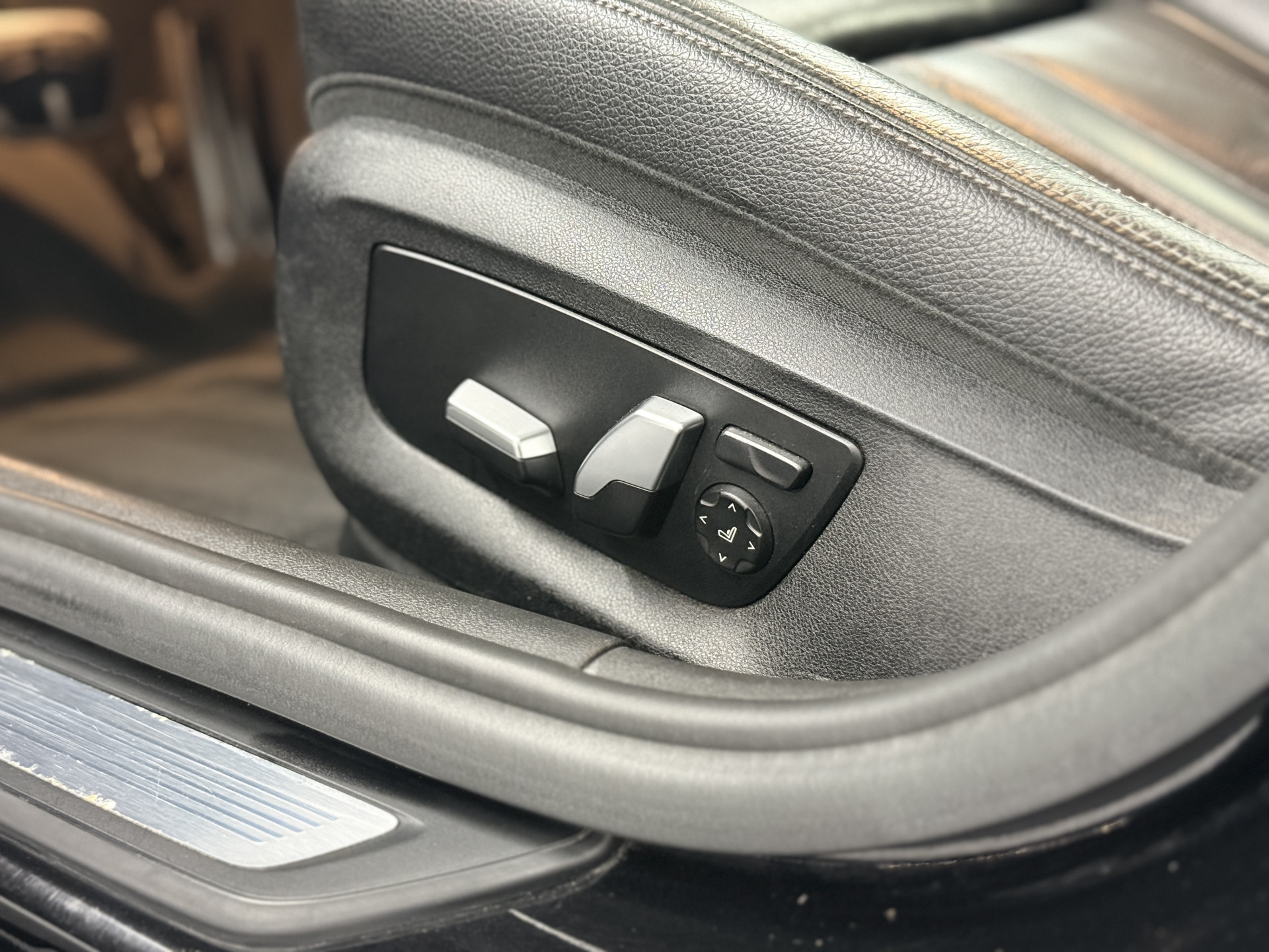 BMW 5 Serie Touring 530i High Ex. M-sport / VERKOCHT 50704034-7.jpg | Korf Auto