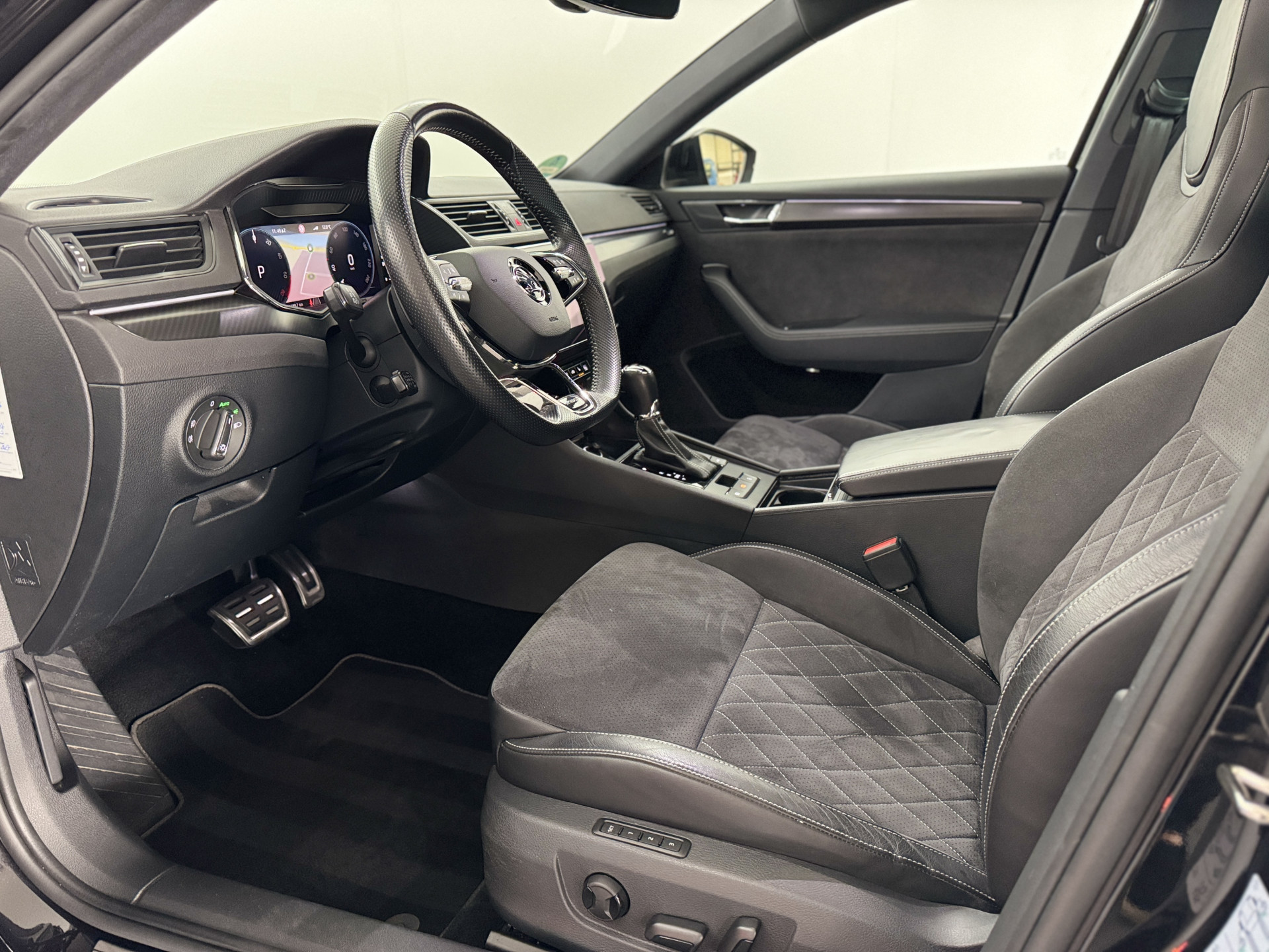 Škoda Superb Combi 1.4 TSI iV Sportline | VERKOCHT 52251140-17.jpg | Korf Auto