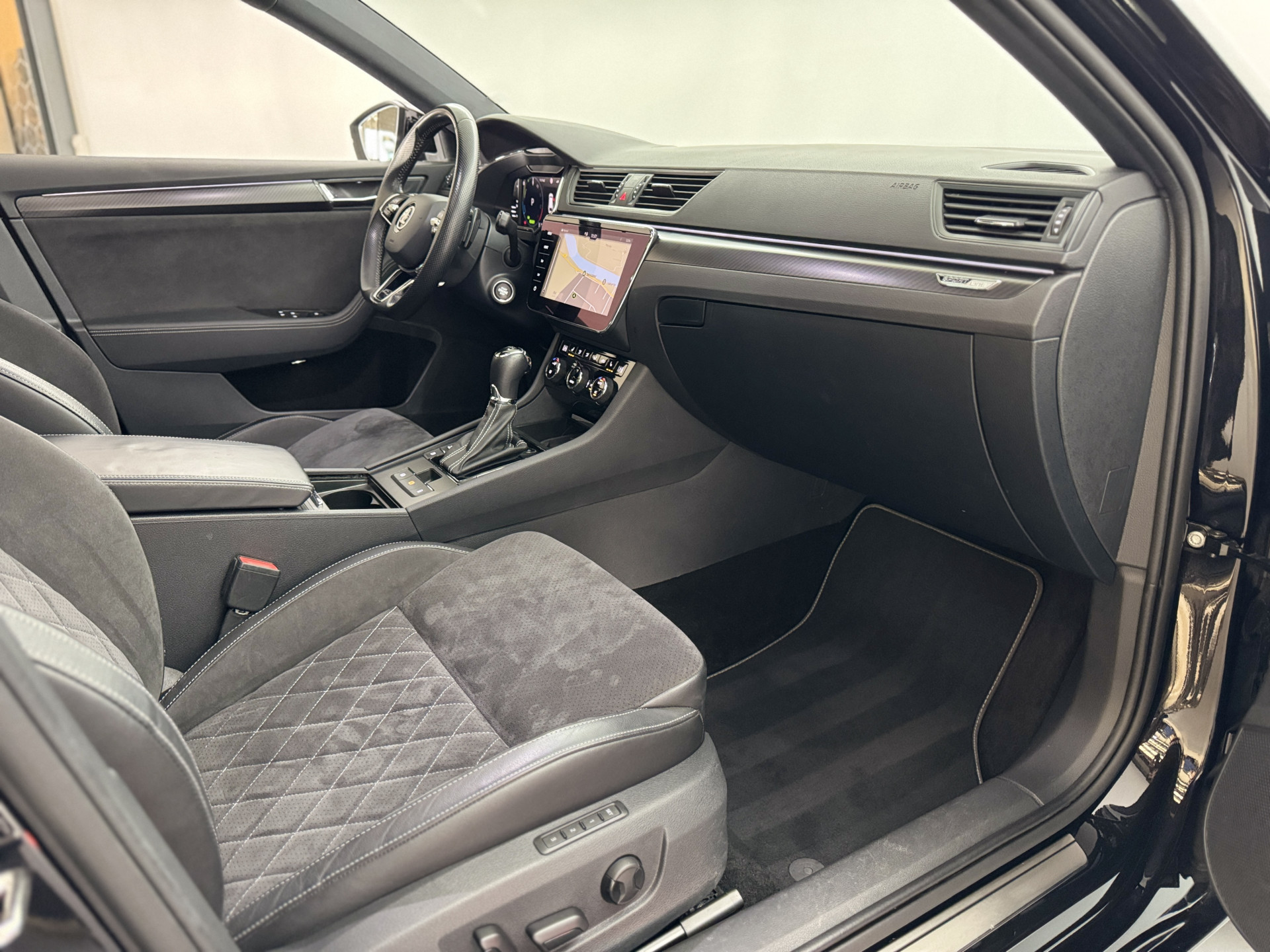 Škoda Superb Combi 1.4 TSI iV Sportline | VERKOCHT 52251140-32.jpg | Korf Auto
