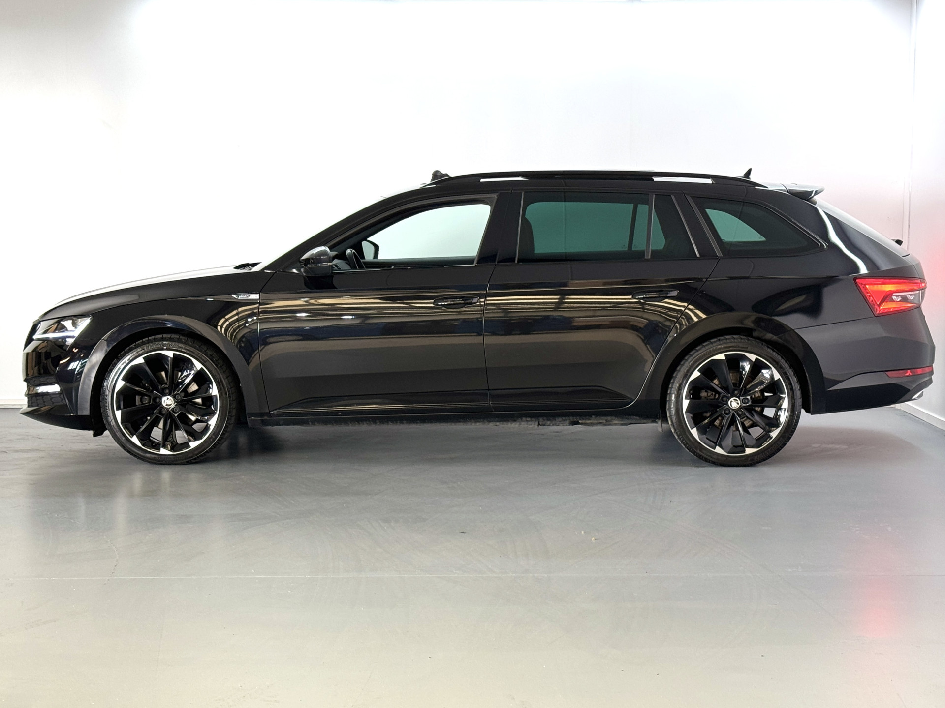 Škoda Superb Combi 1.4 TSI iV Sportline | VERKOCHT 52251140-39.jpg | Korf Auto