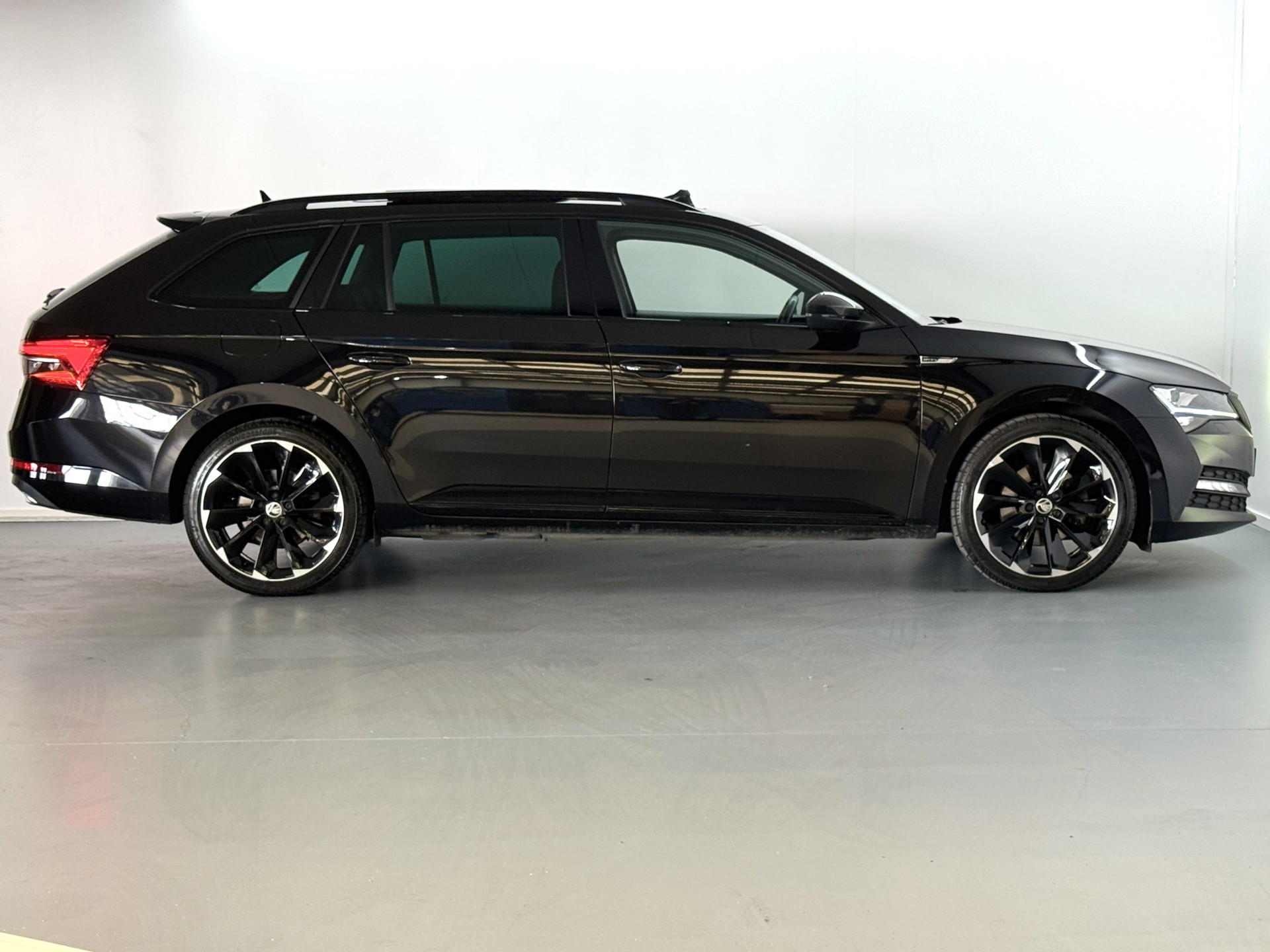 Škoda Superb Combi 1.4 TSI iV Sportline | VERKOCHT 52251140-40.jpg | Korf Auto