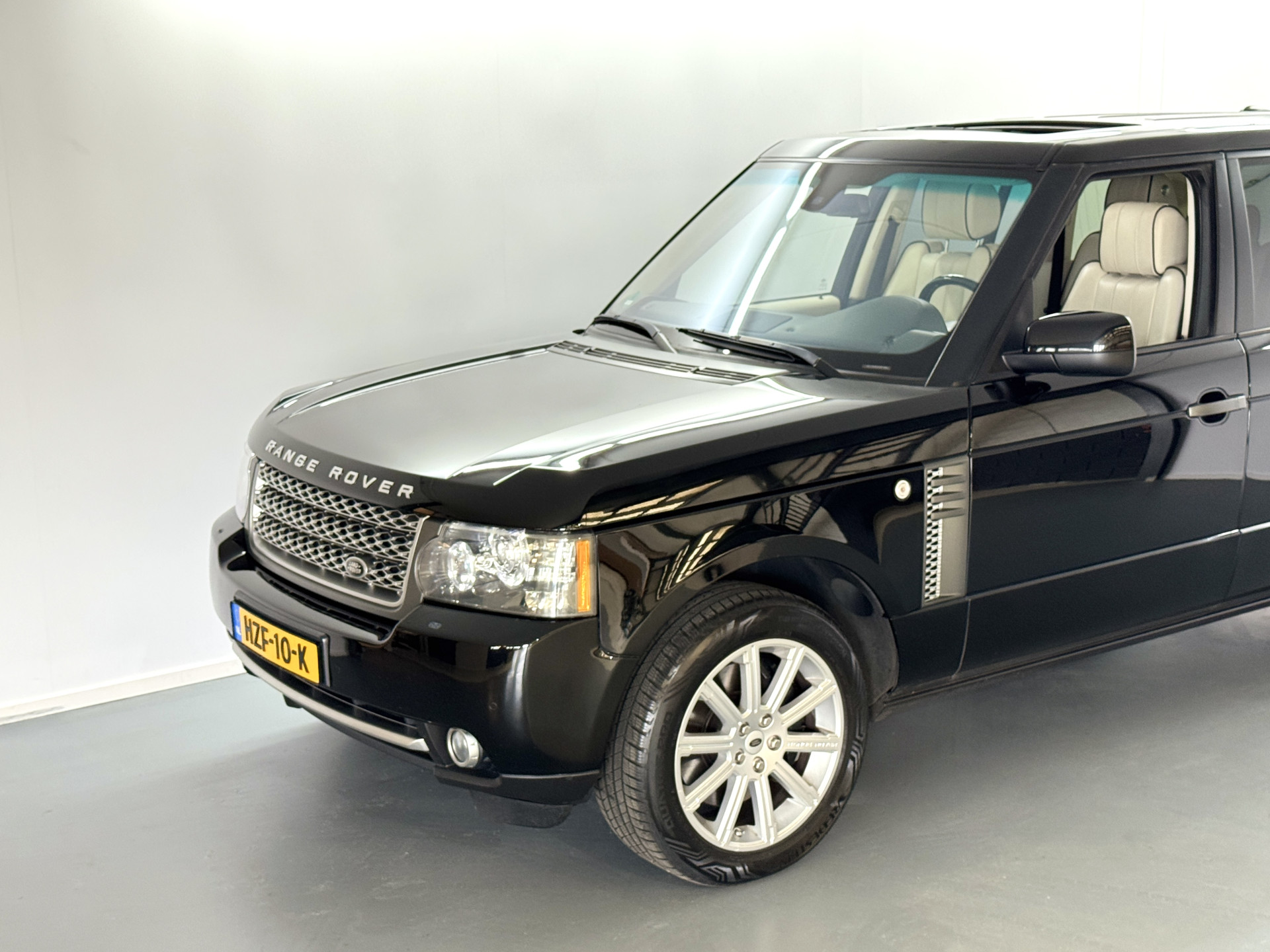 Land Rover Range Rover 5.0 V8 Supercharged / Youngtimer / Luchtvering / Pano / H&K / Camera 52672364-16.jpg | Korf Auto