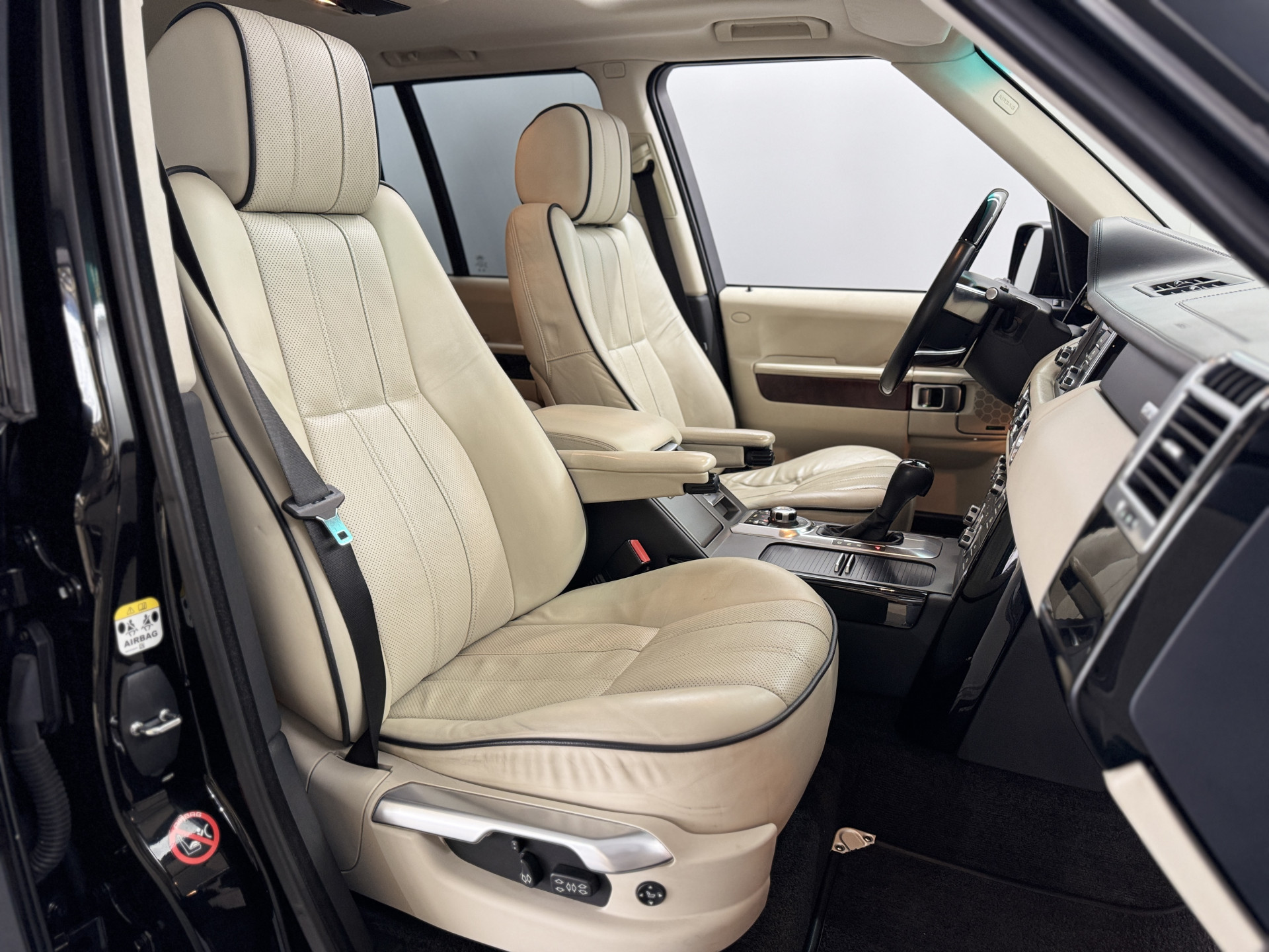 Land Rover Range Rover 5.0 V8 Supercharged / Youngtimer / Luchtvering / Pano / H&K / Camera 52672364-30.jpg | Korf Auto