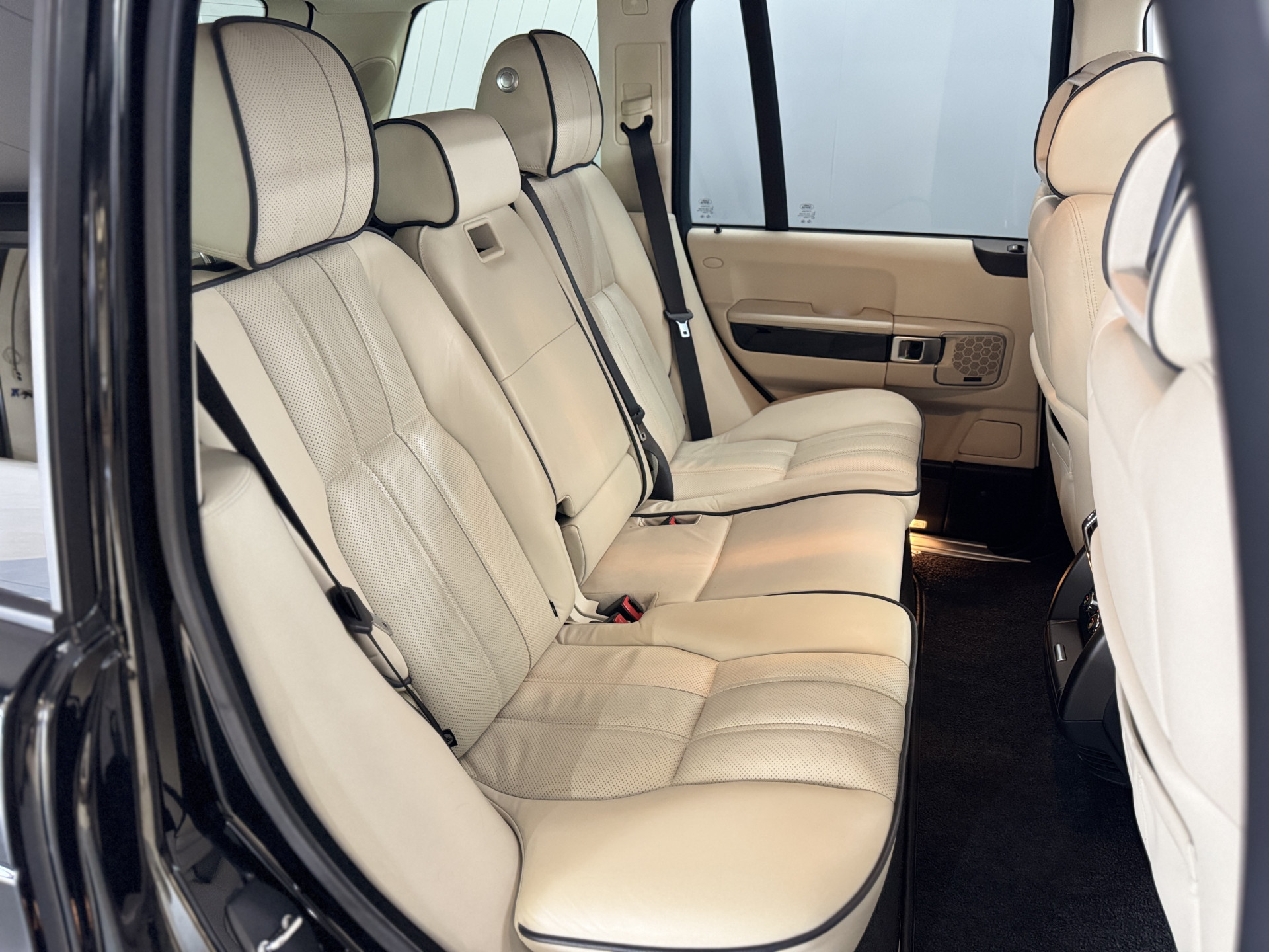 Land Rover Range Rover 5.0 V8 Supercharged / Youngtimer / Luchtvering / Pano / H&K / Camera 52672364-31.jpg | Korf Auto