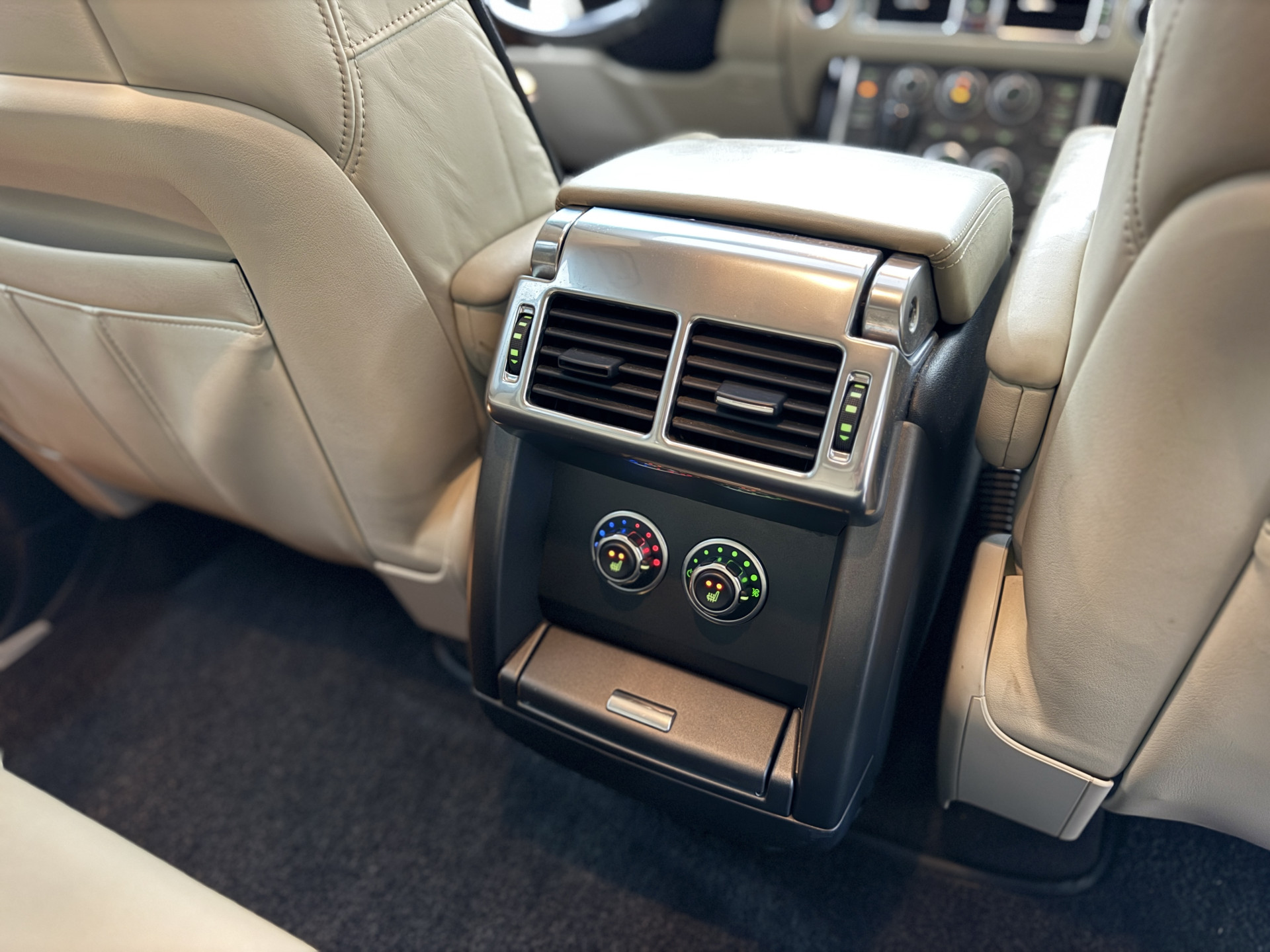 Land Rover Range Rover 5.0 V8 Supercharged / Youngtimer / Luchtvering / Pano / H&K / Camera 52672364-32.jpg | Korf Auto