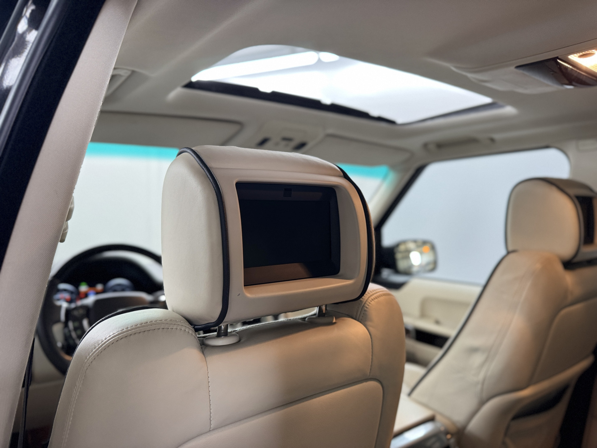 Land Rover Range Rover 5.0 V8 Supercharged / Youngtimer / Luchtvering / Pano / H&K / Camera 52672364-33.jpg | Korf Auto