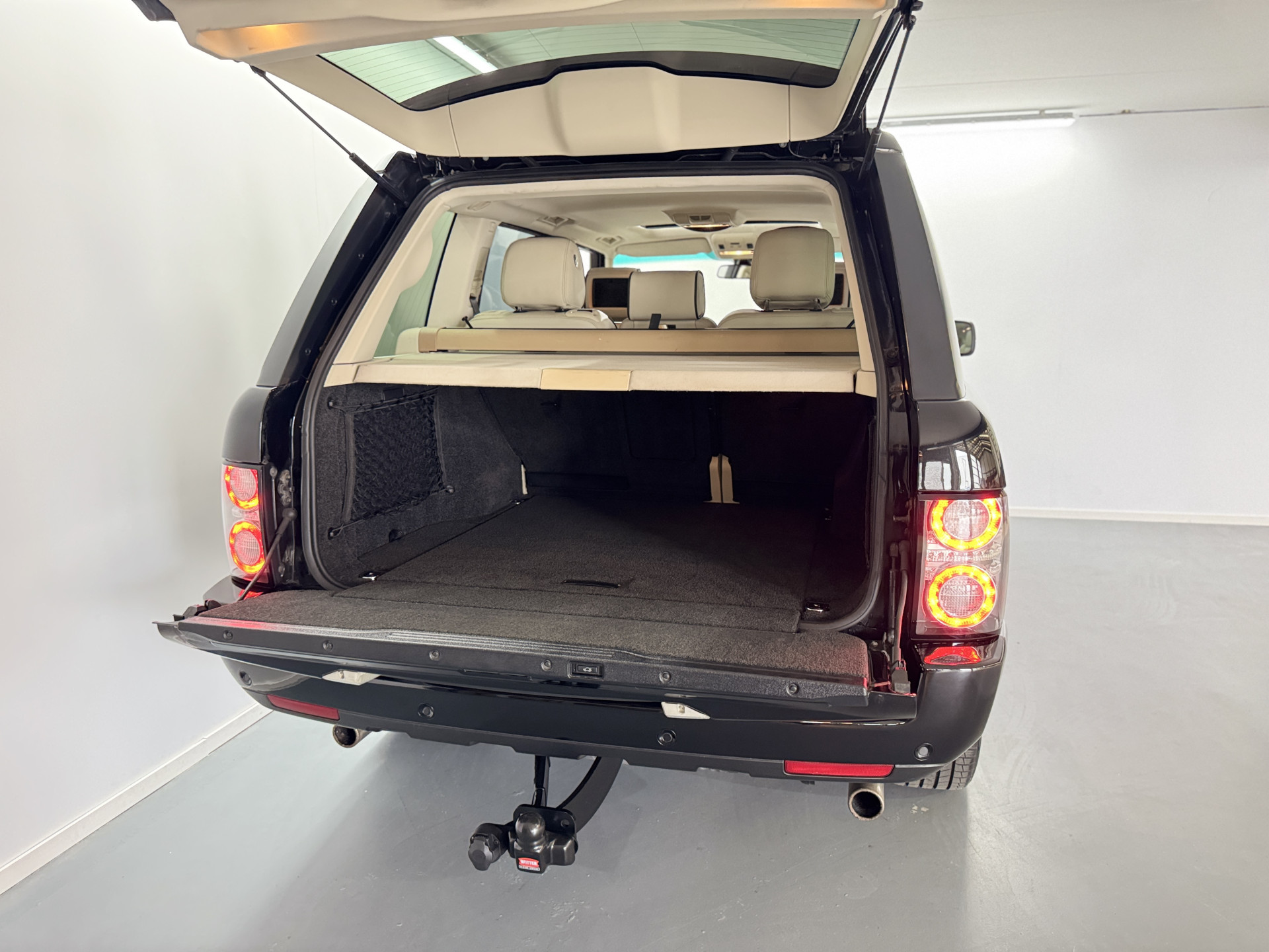 Land Rover Range Rover 5.0 V8 Supercharged / Youngtimer / Luchtvering / Pano / H&K / Camera 52672364-34.jpg | Korf Auto