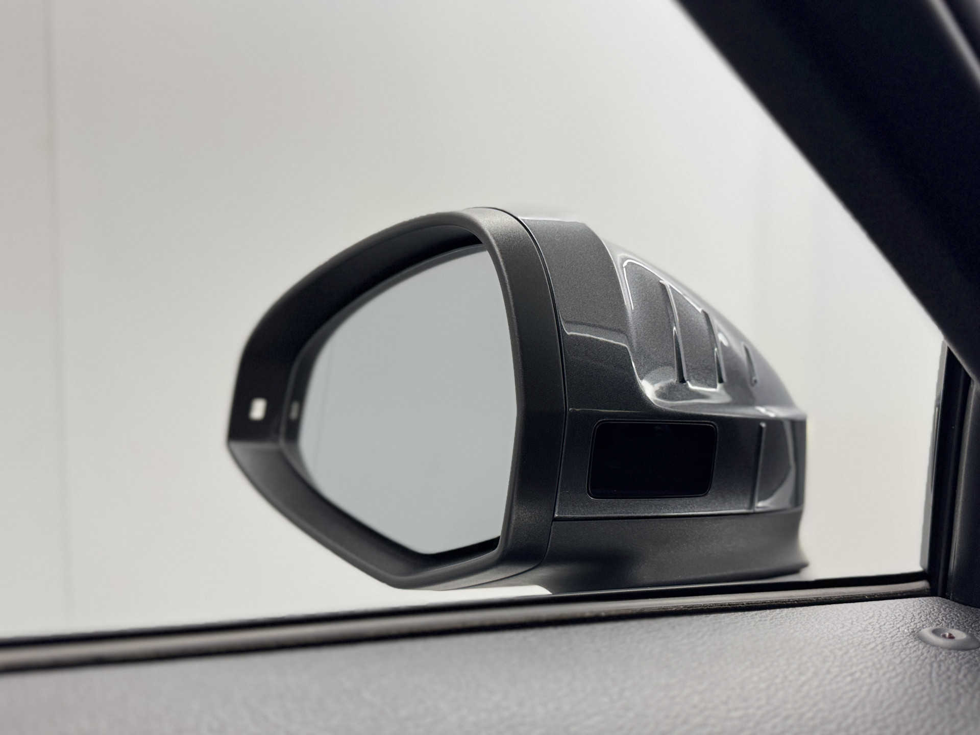 Audi A4 Avant 3.0 V6 TDI quattro 2x S-Line / Pano / B&O / 360 / Head-up / Trekhaak 52864368-12.jpg | Korf Auto