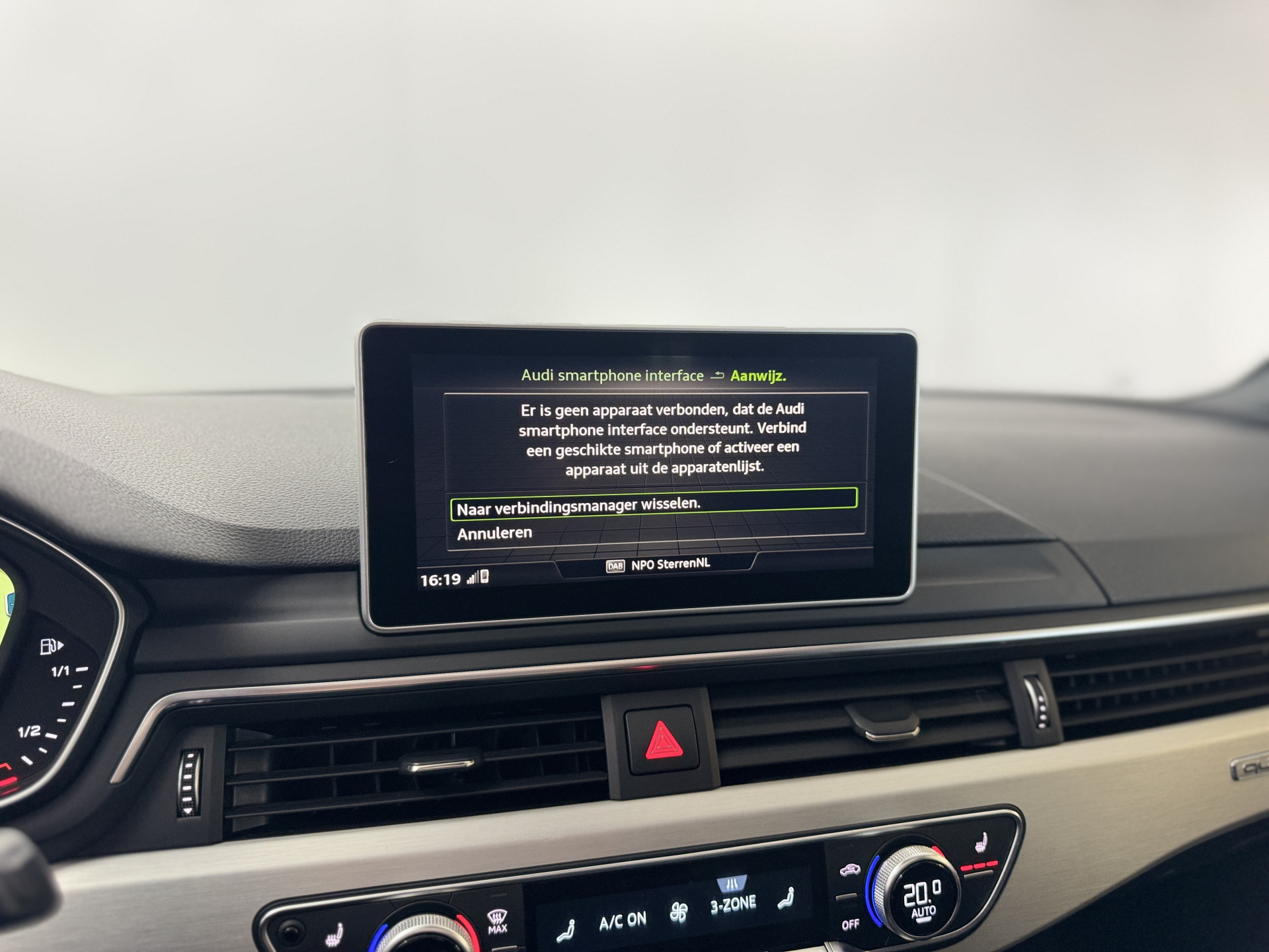 Audi A4 Avant 3.0 V6 TDI quattro 2x S-Line / Pano / B&O / 360 / Head-up / Trekhaak 52864368-27.jpg | Korf Auto