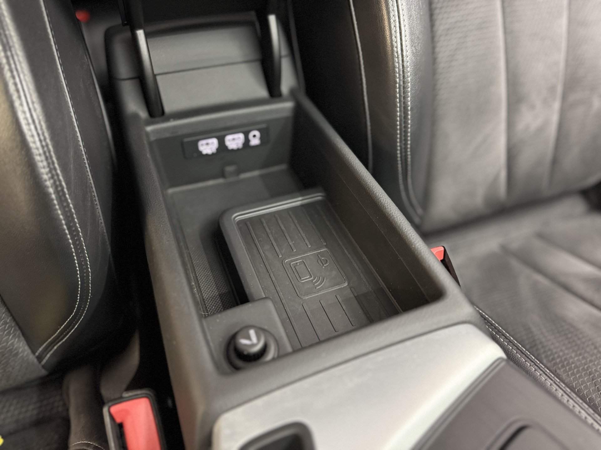 Audi A4 Avant 3.0 V6 TDI quattro 2x S-Line / Pano / B&O / 360 / Head-up / Trekhaak 52864368-28.jpg | Korf Auto