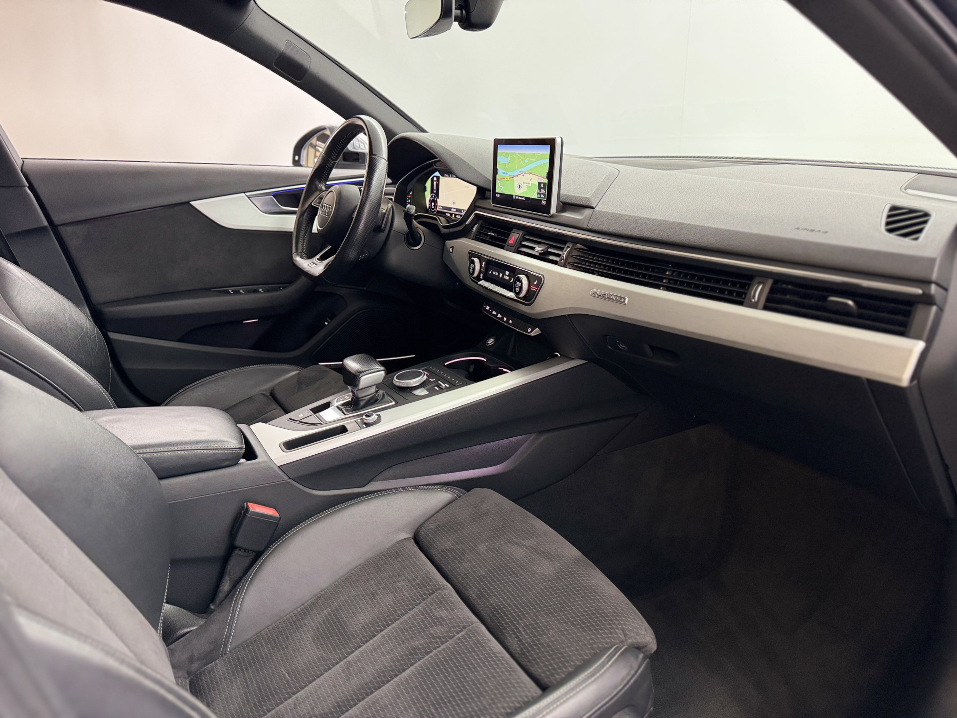 Audi A4 Avant 3.0 V6 TDI quattro 2x S-Line / Pano / B&O / 360 / Head-up / Trekhaak 52864368-34.jpg | Korf Auto