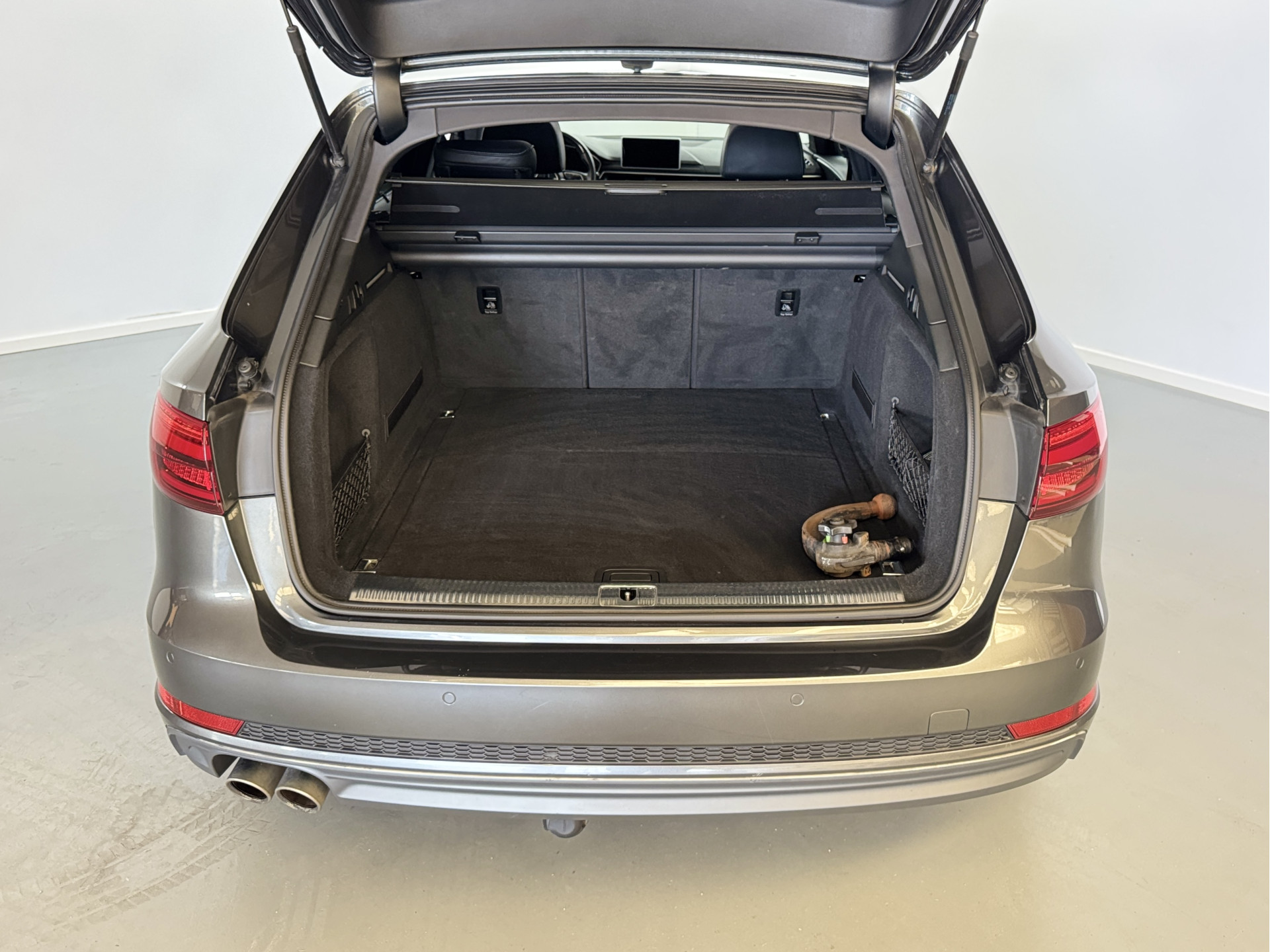 Audi A4 Avant 3.0 V6 TDI quattro 2x S-Line / Pano / B&O / 360 / Head-up / Trekhaak 52864368-38.jpg | Korf Auto