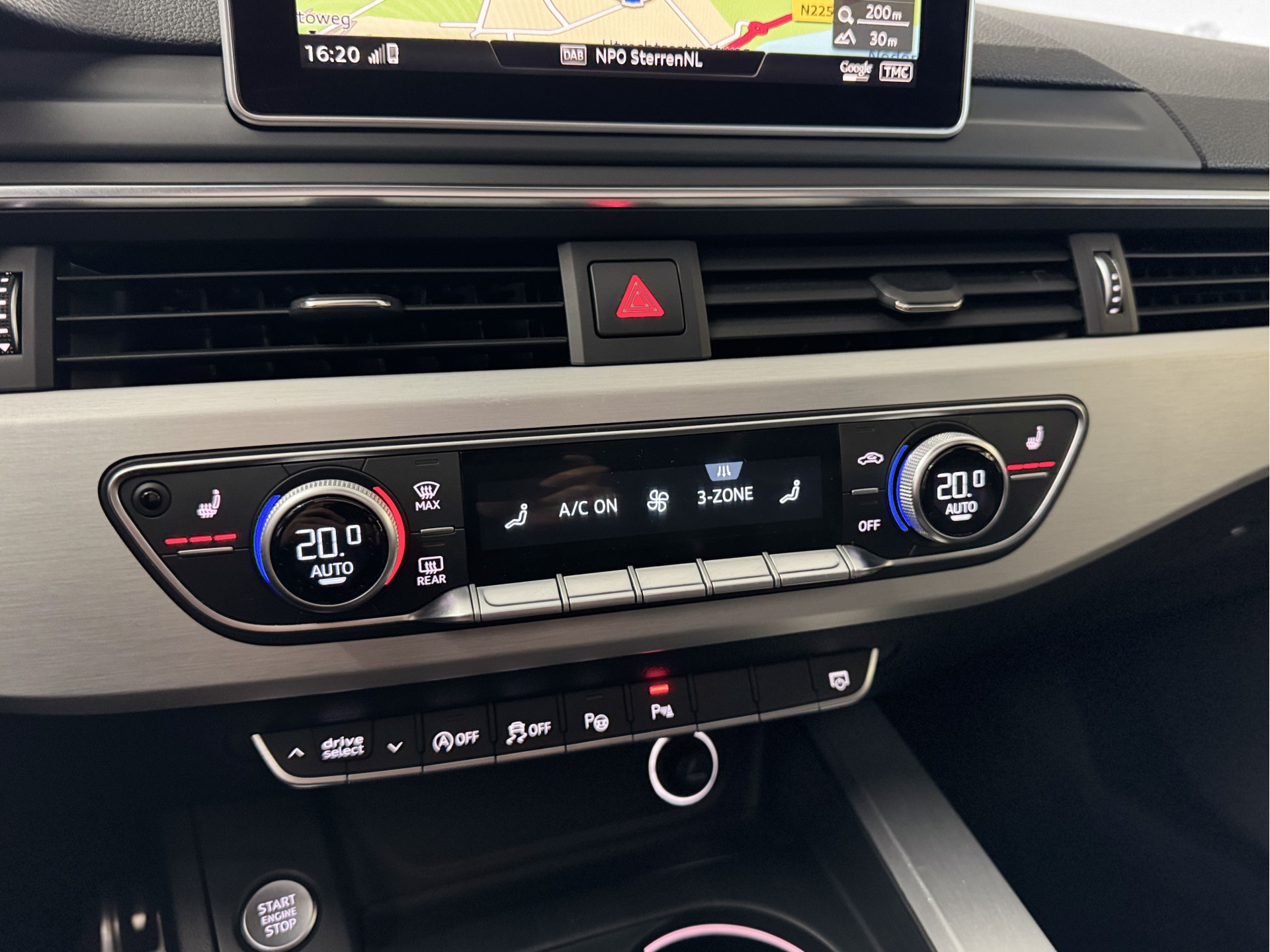 Audi A4 Avant 3.0 V6 TDI quattro 2x S-Line / Pano / B&O / 360 / Head-up / Trekhaak 52864368-5.jpg | Korf Auto