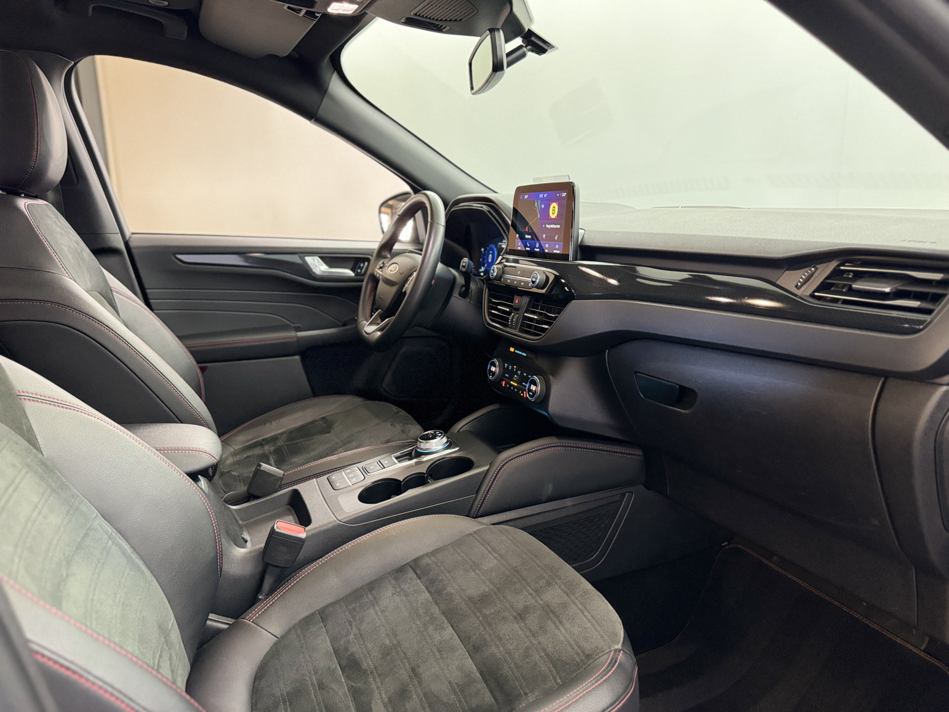 Ford Kuga 2.5 PHEV ST-Line X / VERKOCHT 53053958-29.jpg | Korf Auto