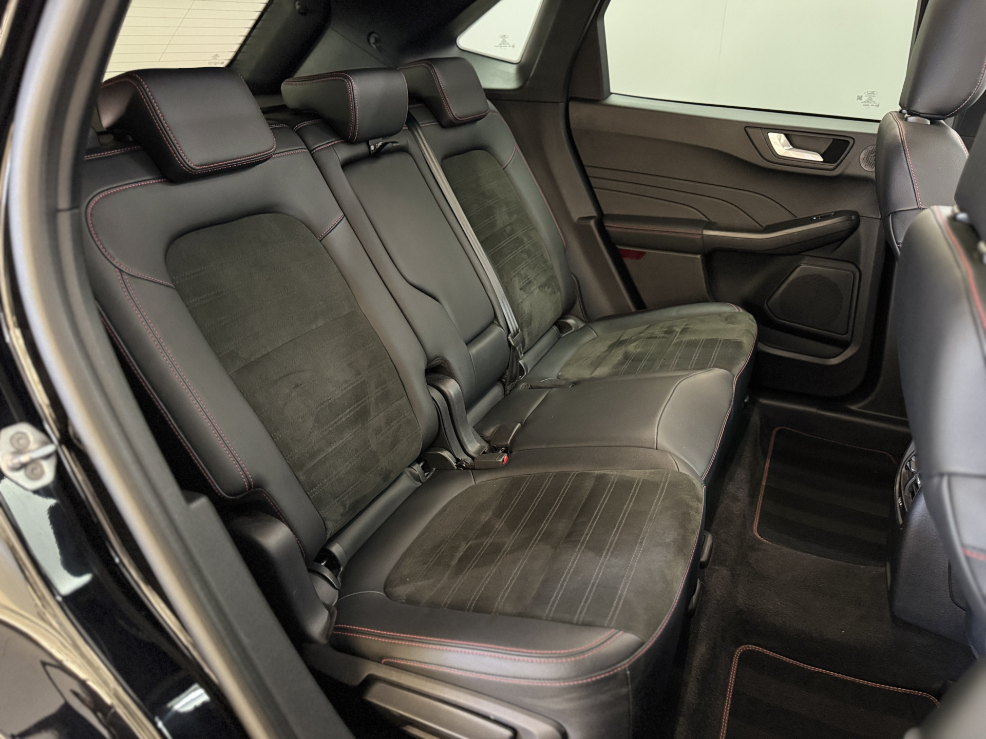 Ford Kuga 2.5 PHEV ST-Line X / VERKOCHT 53053958-31.jpg | Korf Auto