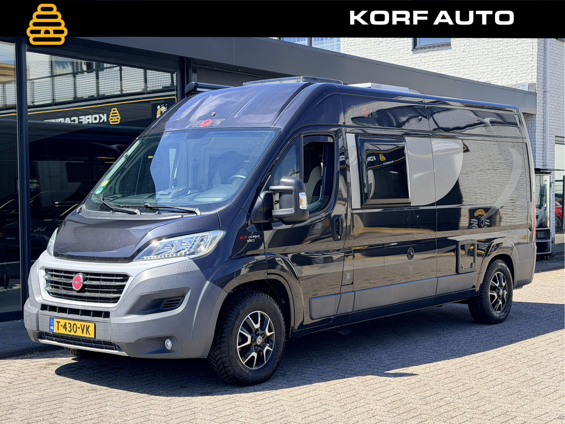 Pilote  V600F 150PK Automaat | Camera | Dwarsbed | Zonnepaneel 54412778-0.jpg | Korf Auto