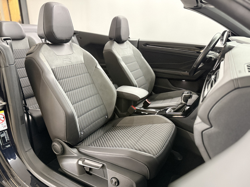 Volkswagen T-Roc Cabrio 1.5 TSI R-Line 150PK DSG | Virtual | Camera | IQ-light 55725582-3.jpg | Korf Auto