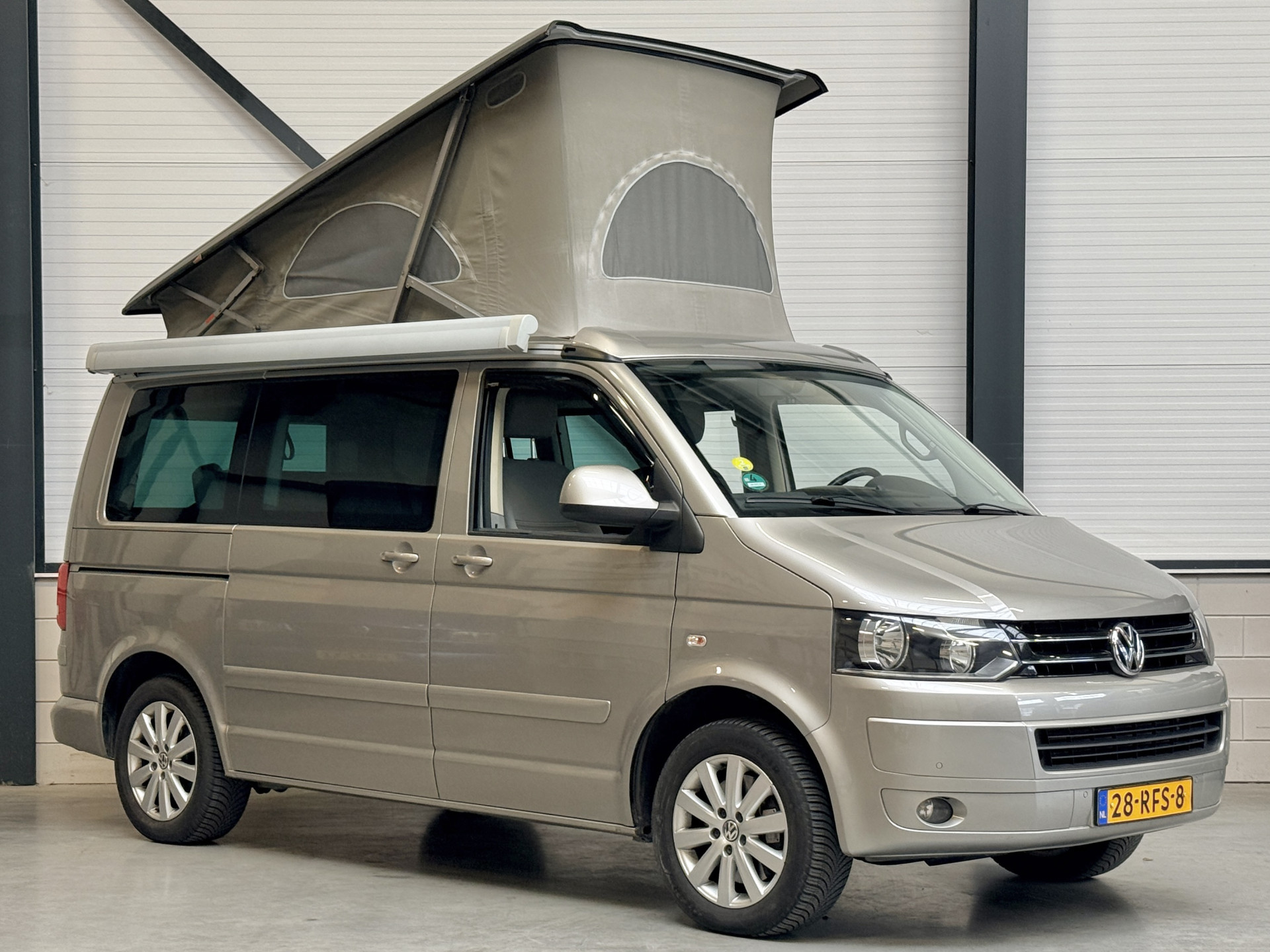 Volkswagen  California T5 DSG / Elektr.Hefdak / Navi / Clima / PDC 51078518-0.jpg | Korf Auto